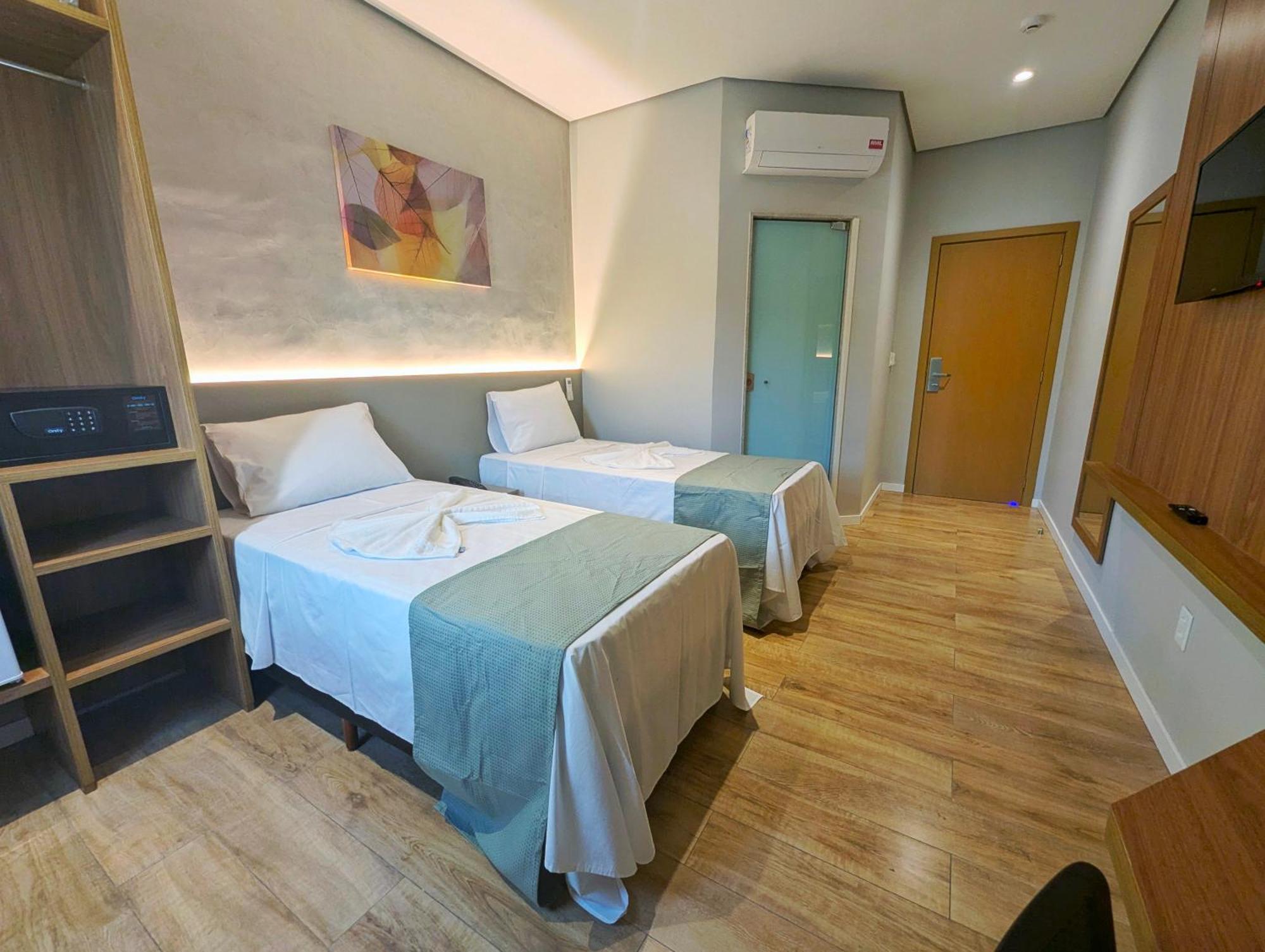 Hotel Jardim Iracema Teofilo Otoni Bagian luar foto