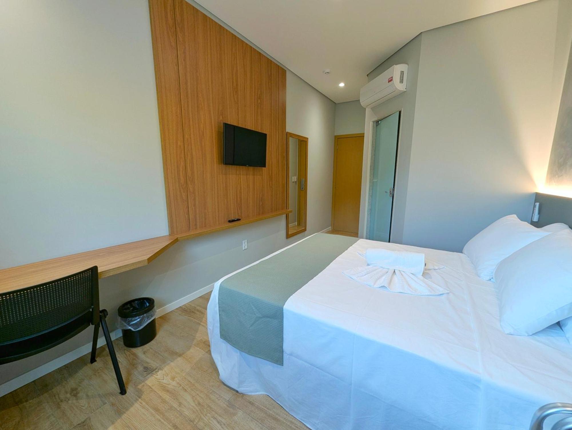 Hotel Jardim Iracema Teofilo Otoni Bagian luar foto